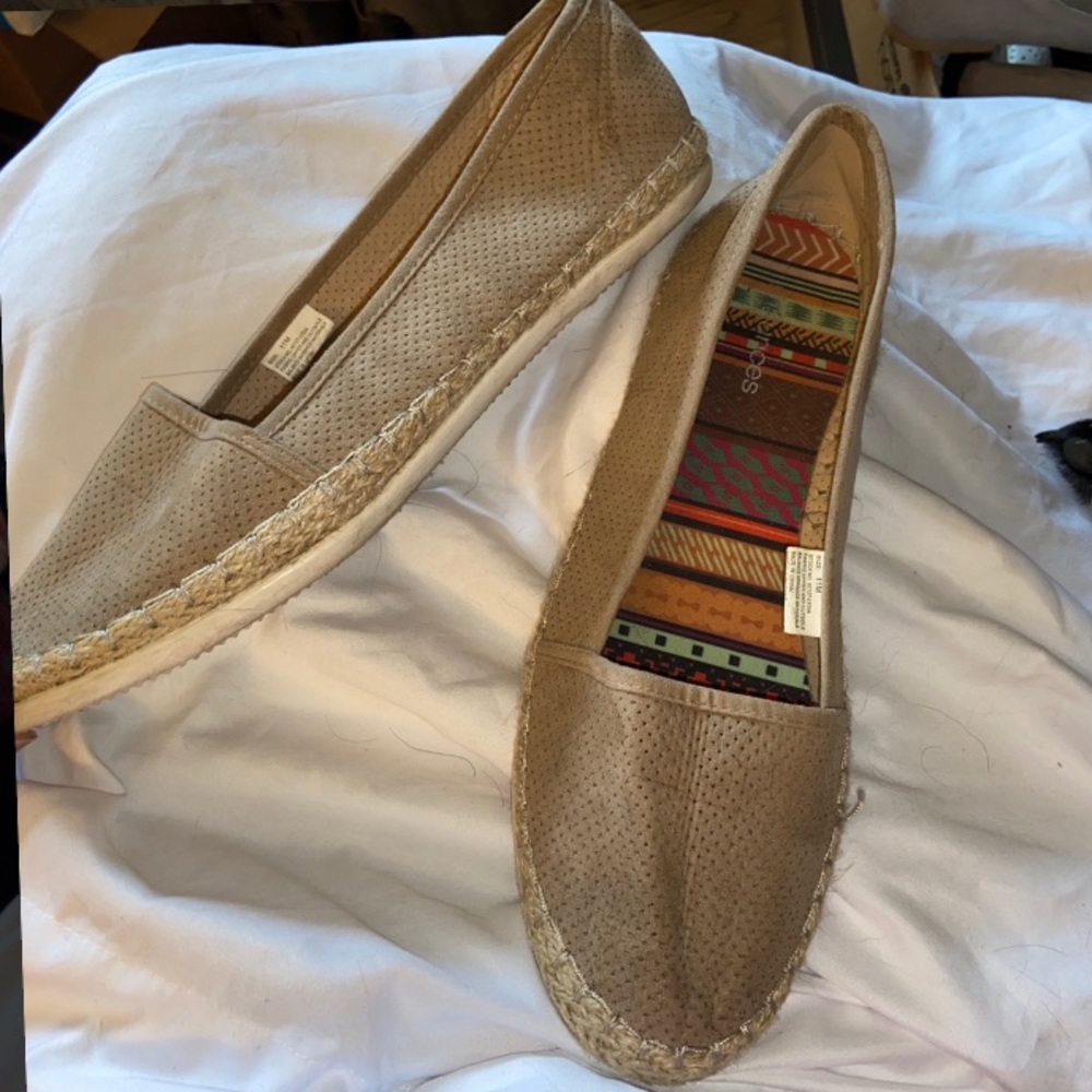 Maurice’s, size 11, VGC